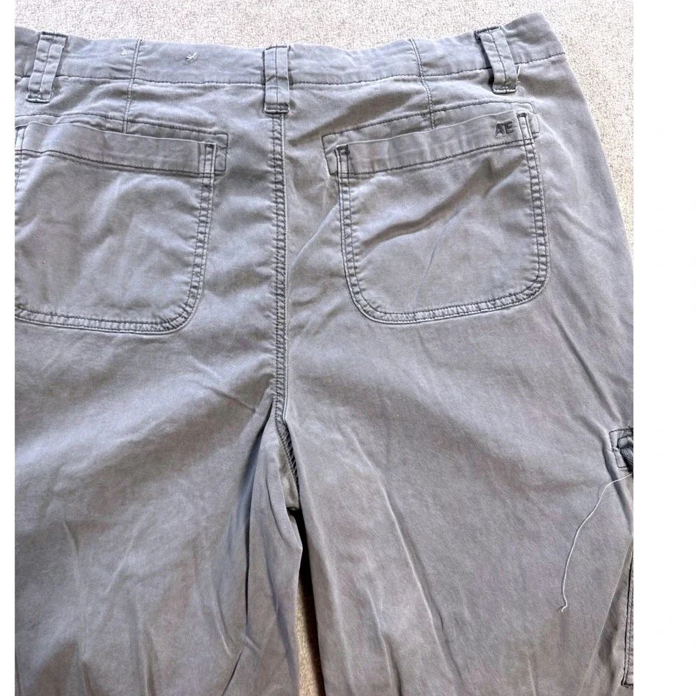 American Eagle Cargo Pants Womens Sz 16 Gray Wide Leg Utility Pockets Casual Y2K